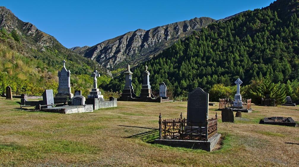 Arrowtown Cemetery and mountains
