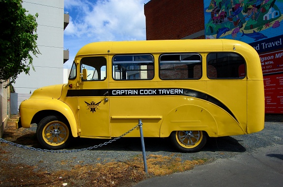 Captain Cook yellow bus