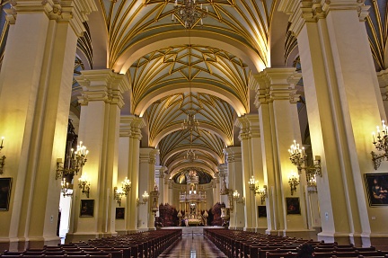 Nave of Catedral de Lima