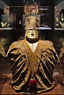 Inca mummy in Larco Museum