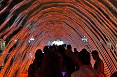 Fountain tunnel