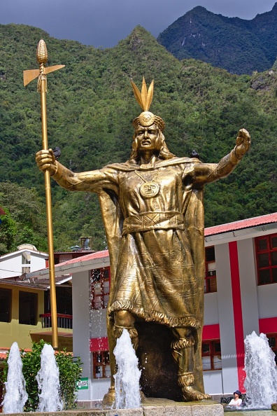 Statue of Pachacuteq
