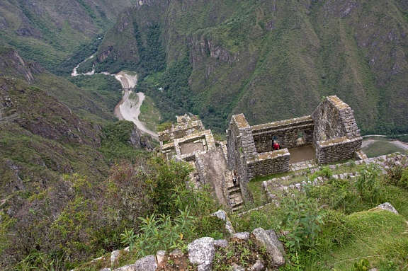 Ruins of Huayna Picchu above Rio Vilcanota