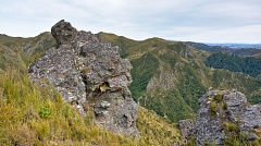 Rock formation on Rocky Ridge and top part of Devils Staircase